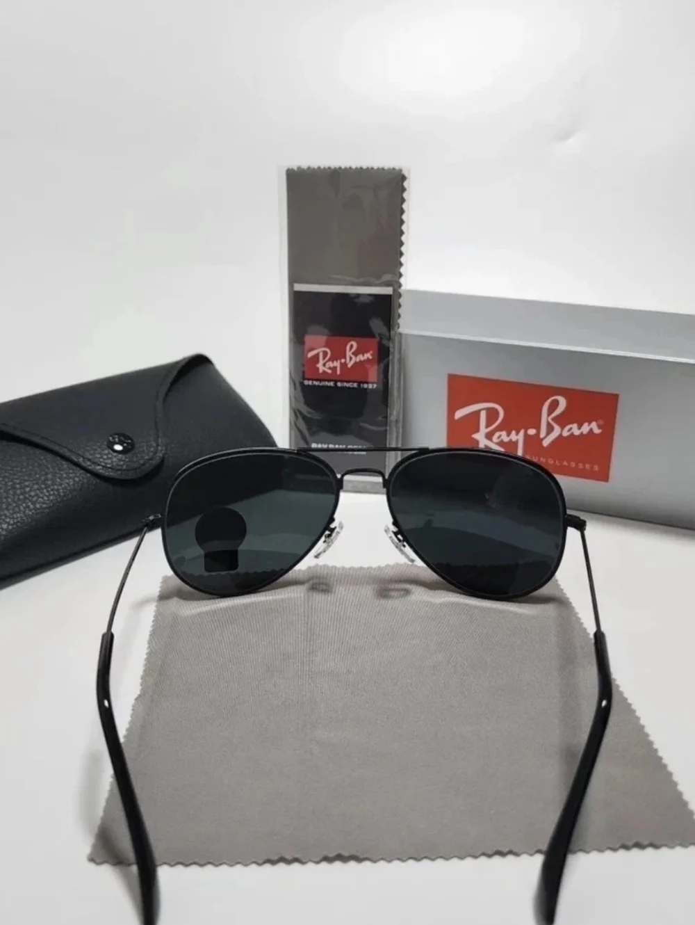 New Damaged Box 62mm Ray-Ban Aviator Black Frames  G-15 Lens RB3026 - Picture 4 of 4